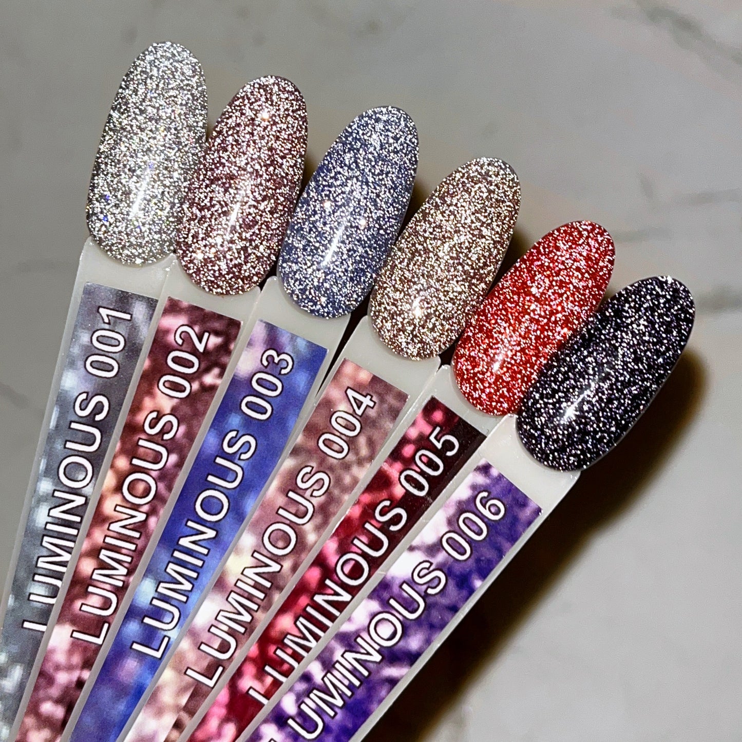 Komilfo Luminous Collection L002 (pink-lilac, reflective), 8 ml