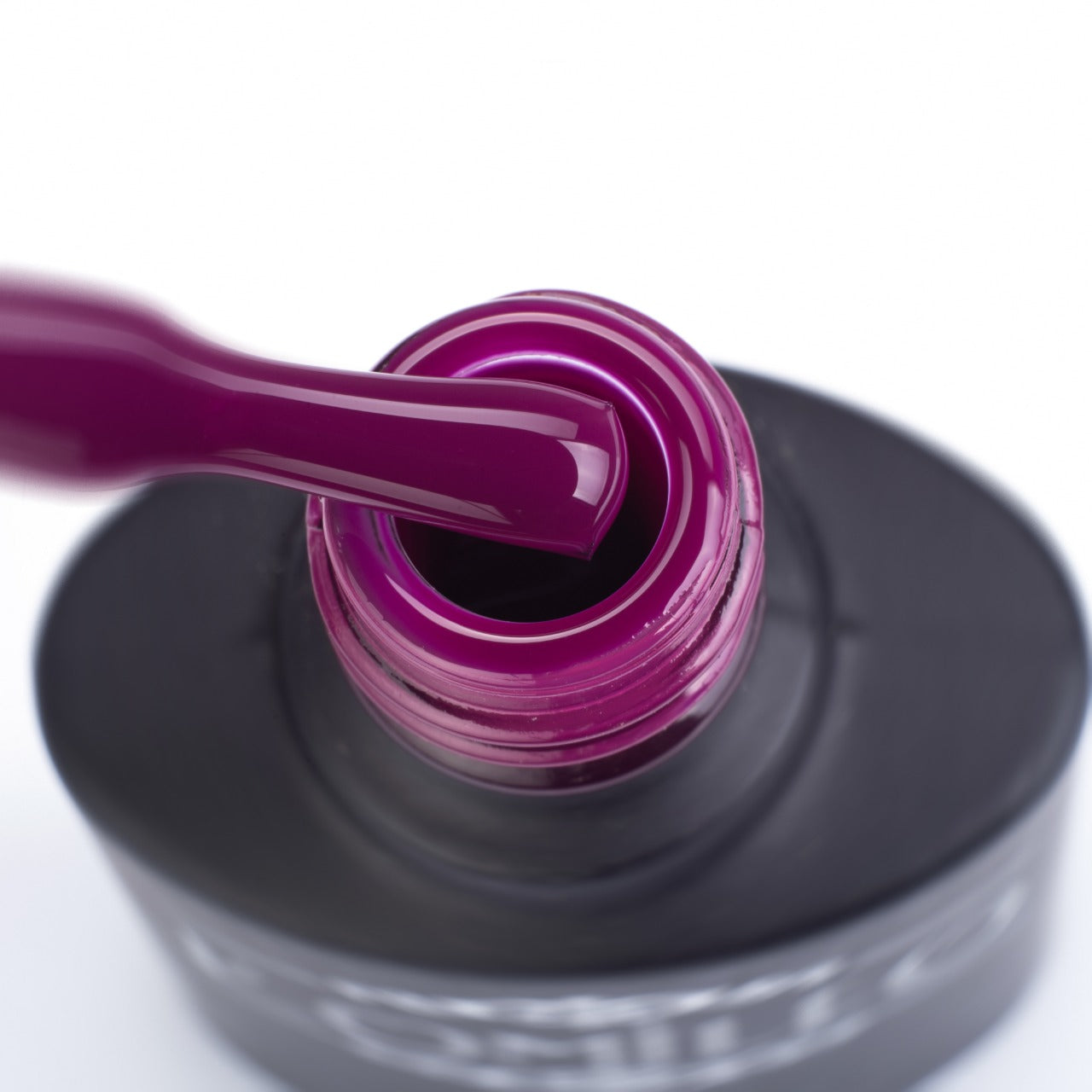 Gel Polish Komilfo Deluxe Series D243 (dark fuchsia, enamel), 8 ml