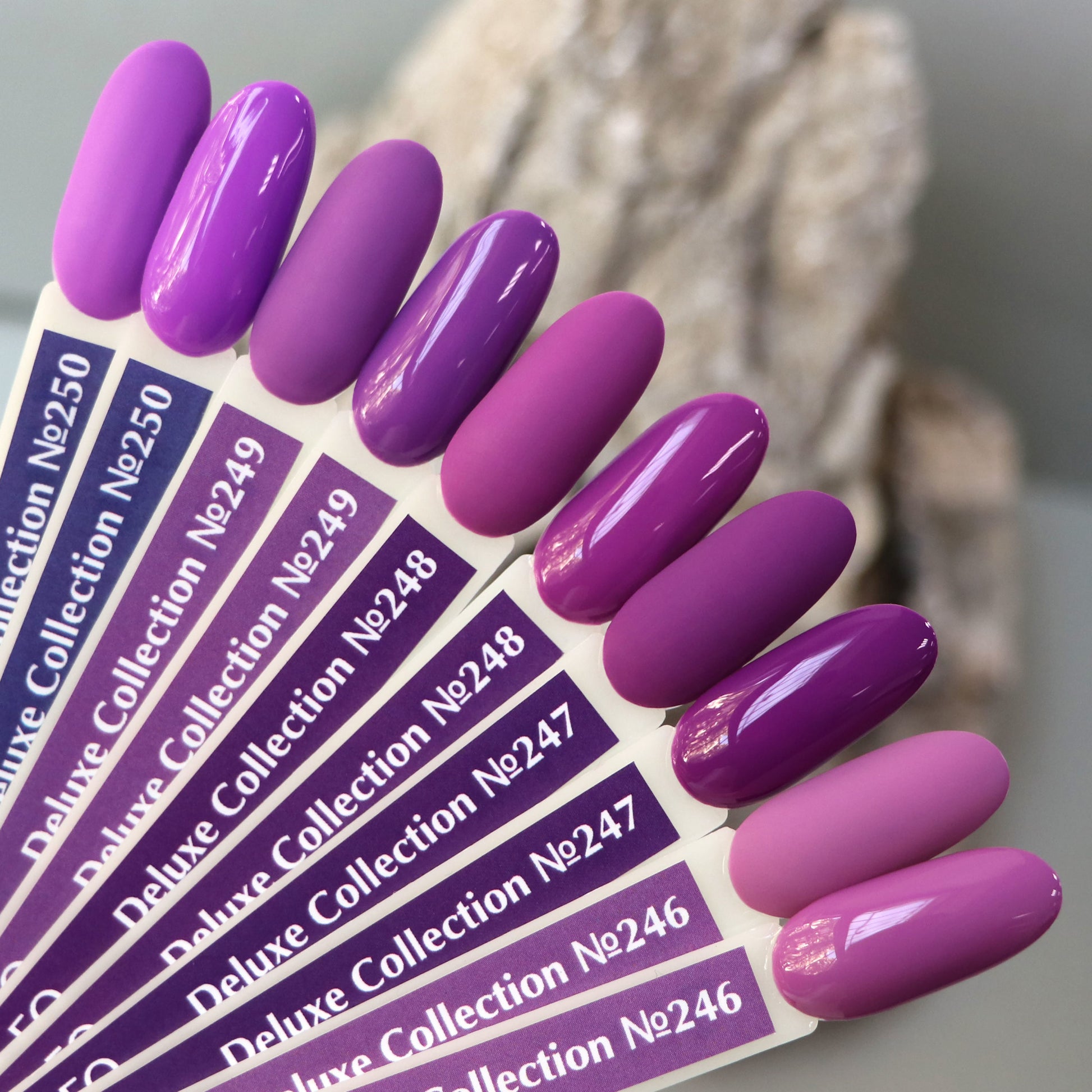 Gel polish Komilfo Deluxe Series D248 (dark, muted lilac, enamel), 8 ml