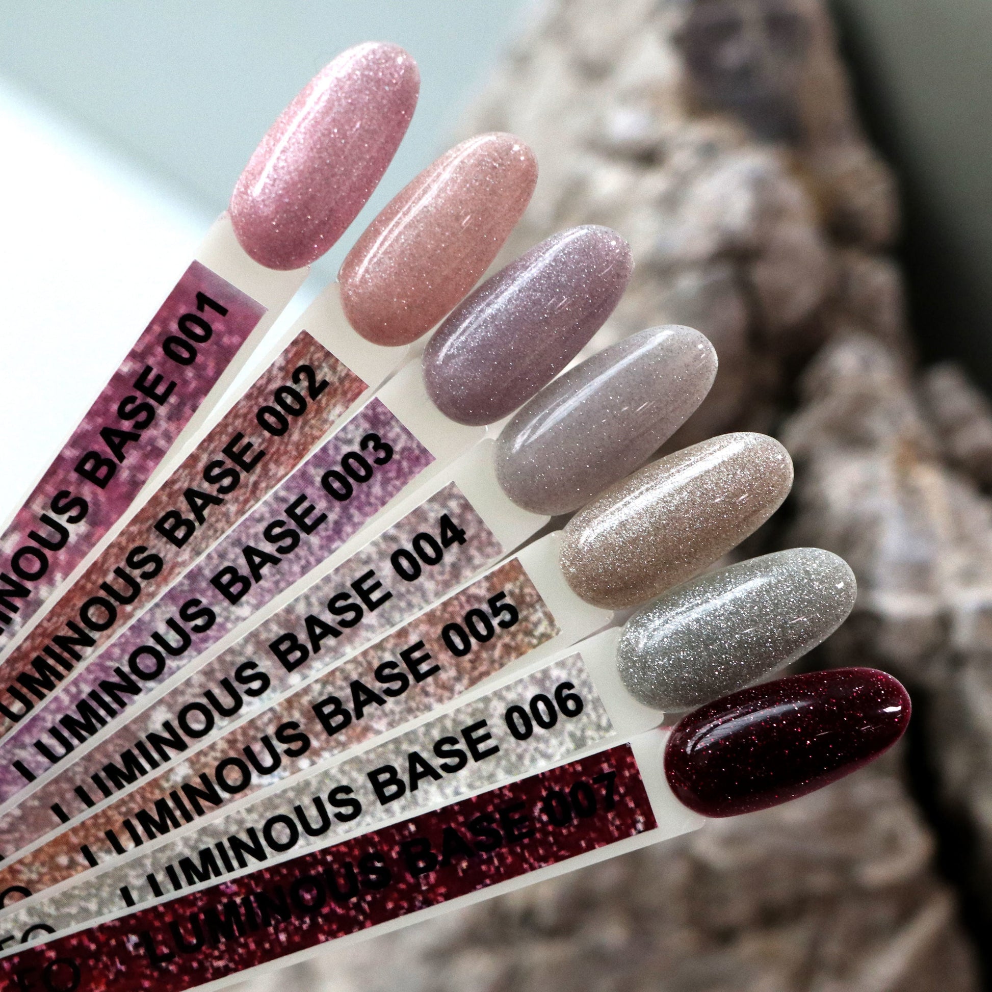 Luminous Base 004 (pink grey, reflective), 8ml - LuckyShop - Komilfo